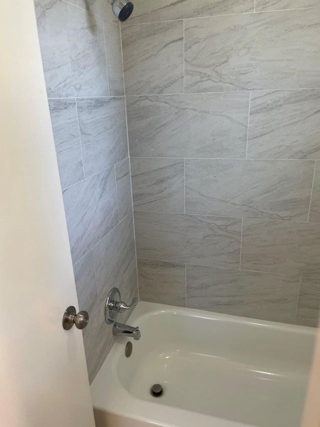 8315 Marble Arch Ct, Humble, TX 77338 - full bathroom featuring  shower combination