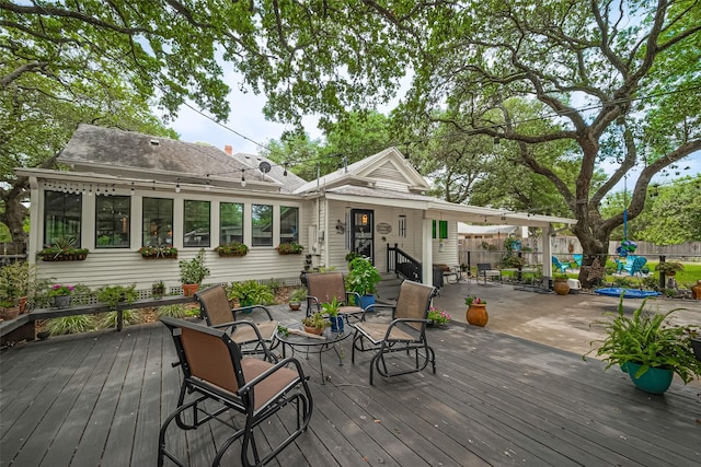 500 W Post Office St, Eagle Lake, TX 77434 - deck with fence