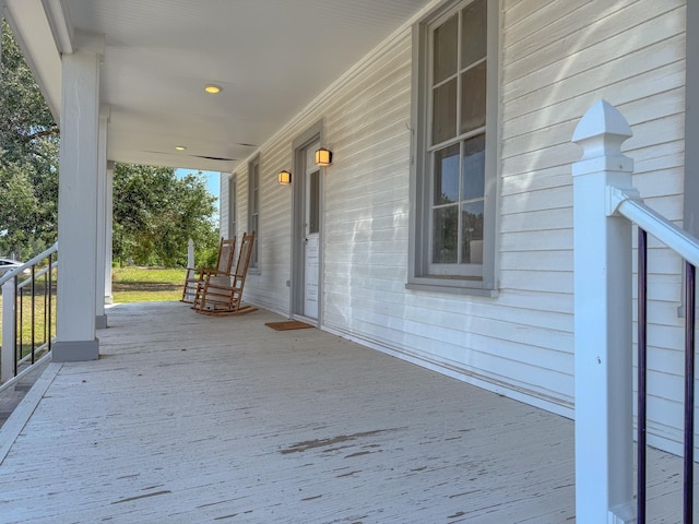 1111 Fm 109, New Ulm, TX 78950 - wooden terrace featuring covered porch