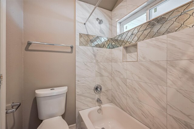 4307 Hershe St, Houston, TX 77020 - bathroom with toilet and shower / bathtub combination