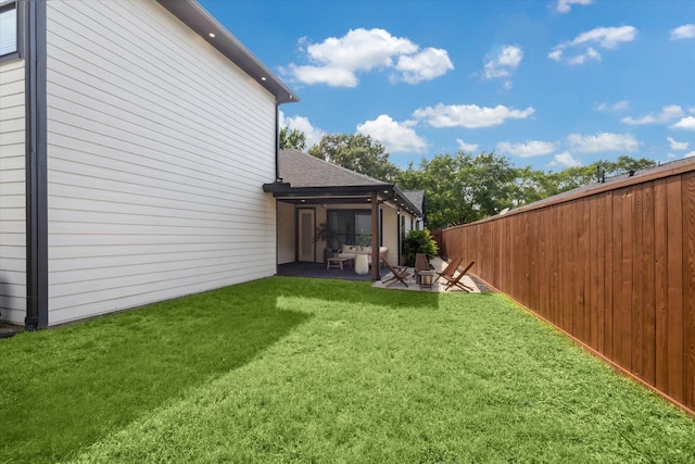 1702 De Milo Dr, Houston, TX 77018 - view of yard with a patio area