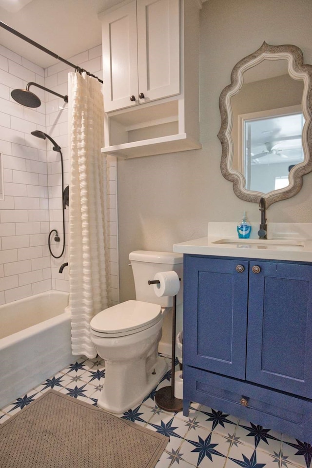 450 County Road 206, Sargent, TX 77414 - bathroom featuring toilet, vanity, and shower / tub combo with curtain