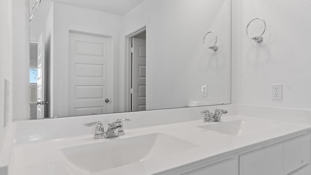 305 Robin St, Angleton, TX 77515 - bathroom featuring double vanity