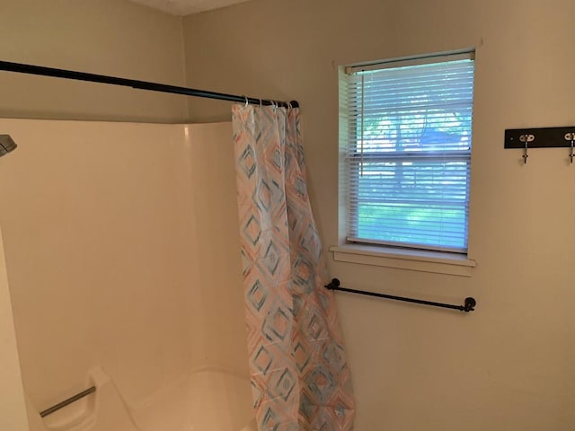 26405 Easy St, Magnolia, TX 77355 - full bath with shower / bath combination with curtain