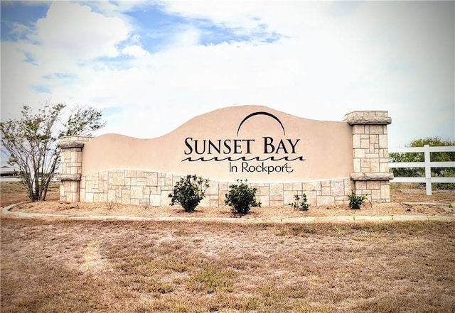 143 Sunrise Dr, Rockport, TX 78382 - photo 1