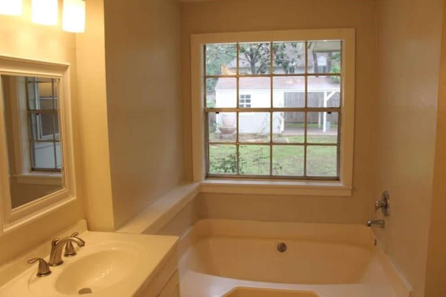 4906 Havenwoods Dr, Houston, TX 77066 - full bath with a garden tub and vanity