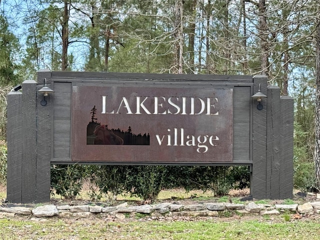 534 Oakdale Dr, Huntsville, TX 77320 - view of community / neighborhood sign