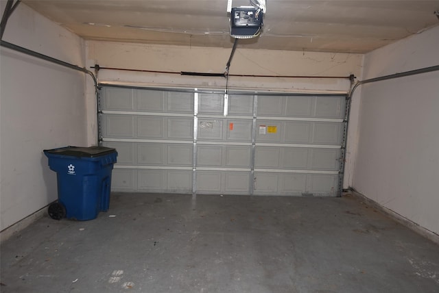 21031 Noelle Ct, Humble, TX 77338 - garage with a garage door opener