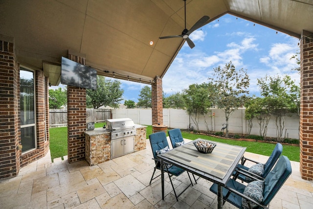 18910 Winding Atwood Ln, Tomball, TX 77377 - fenced backyard featuring outdoor dining area and a patio area