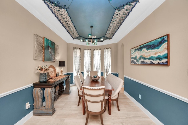 18910 Winding Atwood Ln, Tomball, TX 77377 - dining room featuring a chandelier, baseboards, and a raised ceiling