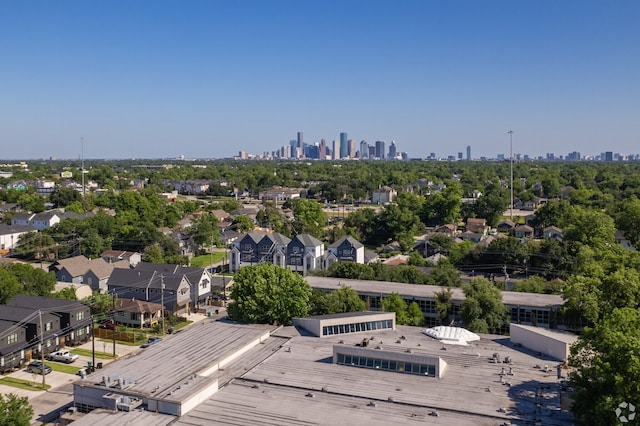 1507 E 32nd 1/2 St, Houston, TX 77022 - photo 9