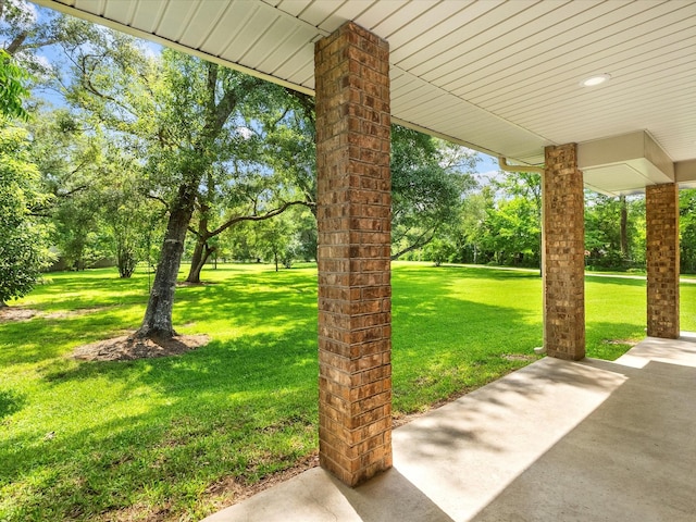 5401 Palm Dr, Dickinson, TX 77539 - view of grassy yard with view of wooded area