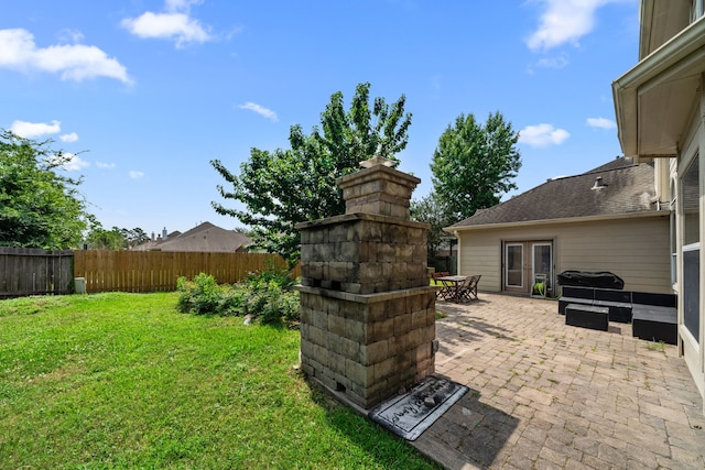 25993 Royal Emerald Ln, Kingwood, TX 77339 - view of yard with a patio area