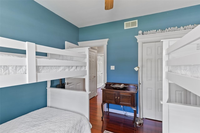 51 Oak Hollow Cir, Lake Jackson, TX 77566 - bedroom with wood finished floors and a ceiling fan