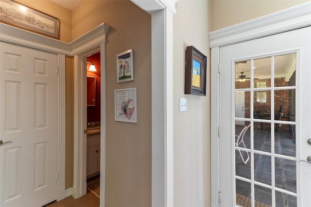 51 Oak Hollow Cir, Lake Jackson, TX 77566 - corridor featuring tile patterned flooring