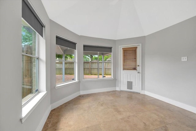 11710 Brettwood Cir, Houston, TX 77089 - empty room featuring baseboards