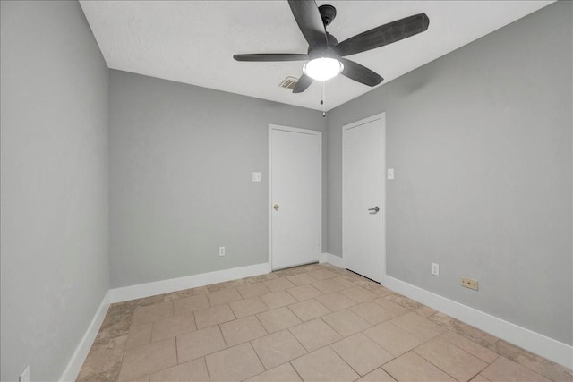 11710 Brettwood Cir, Houston, TX 77089 - empty room with a ceiling fan and baseboards