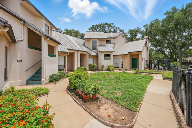 4144 Greystone Way Unit 305, Sugar Land, TX 77479 - view of property featuring fence