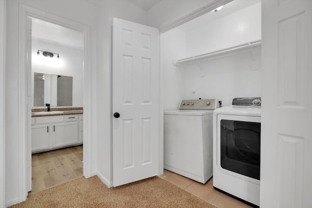 6933 Liverpool St, Houston, TX 77021 - washroom with washing machine and dryer