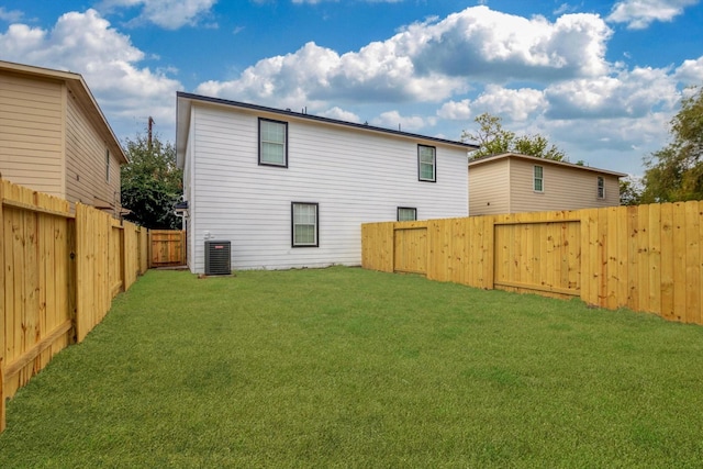 6933 Liverpool St, Houston, TX 77021 - back of house featuring cooling unit
