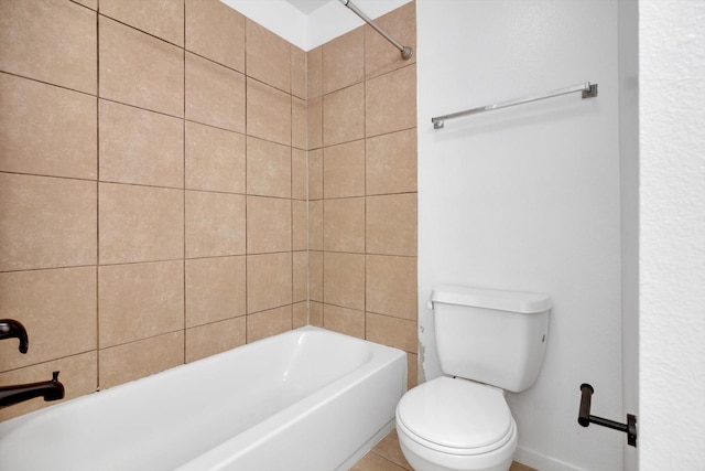 6933 Liverpool St, Houston, TX 77021 - bathroom featuring toilet and baseboards
