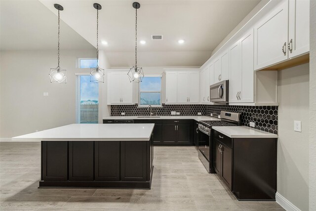 14221 Juniper Breeze Ct, Willis, TX 77318 - photo 4