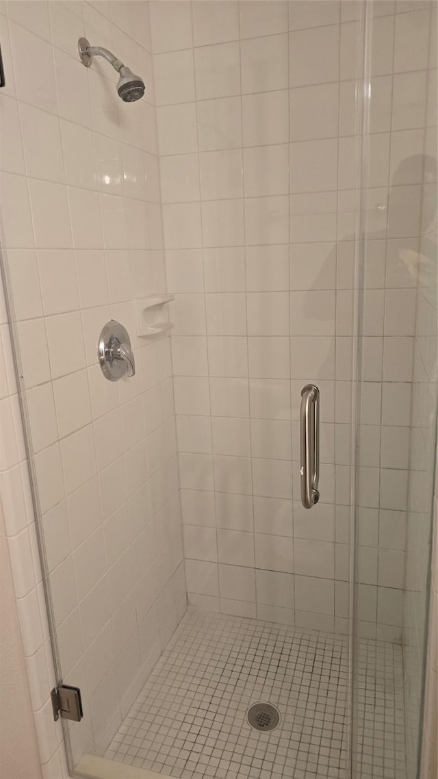 13418 Croquet Ln, Houston, TX 77085 - full bathroom featuring a shower stall