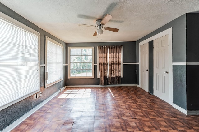 2005 Chestnut St, Houston, TX 77009 - view of unfurnished sunroom