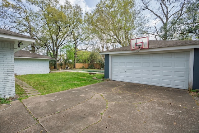 5507 W Bellfort Ave, Houston, TX 77035 - view of detached garage
