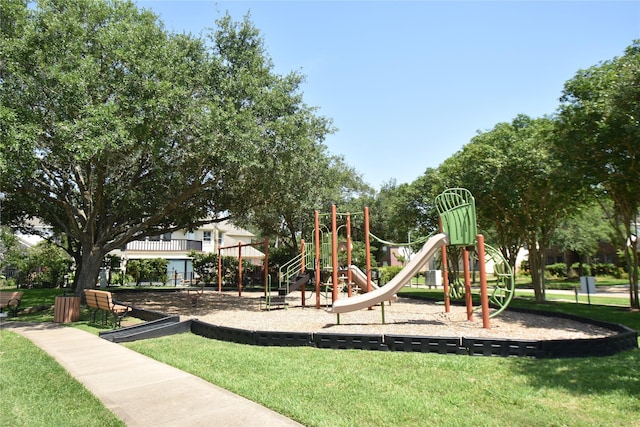 6318 Goodlowe Park, Sugar Land, TX 77479 - community playground featuring a lawn