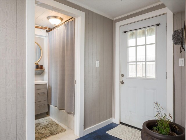 16535 Jamaica Inn Rd, Jamaica Beach, TX 77554 - doorway featuring wooden walls