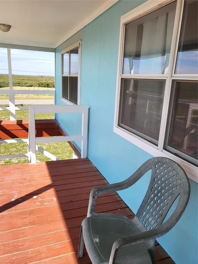 106 Driftwood Rd, Freeport, TX 77541 - view of wooden terrace