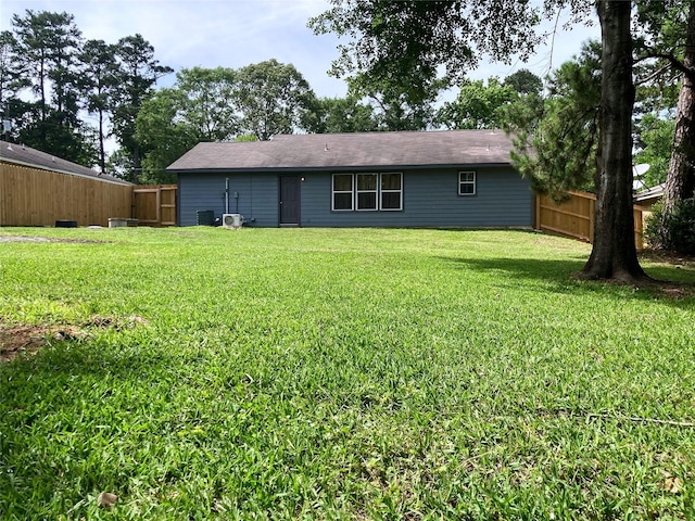 10479 Royal Tricia Dr, Conroe, TX 77303 - view of rear view of house