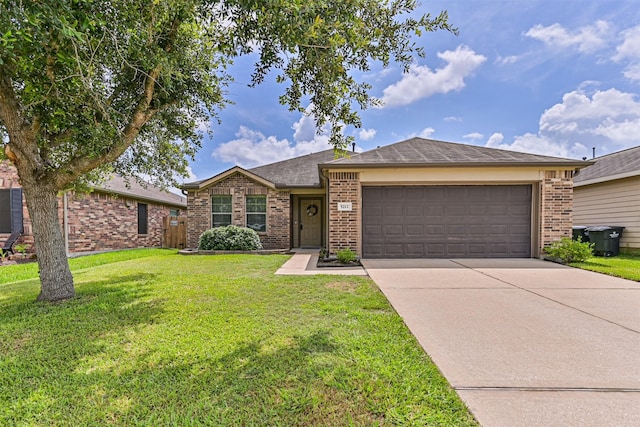 5212 Mcgrath Dr, Alvin, TX 77511 - photo 2