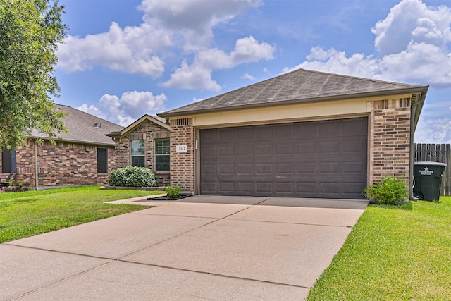 5212 Mcgrath Dr, Alvin, TX 77511 - photo 3
