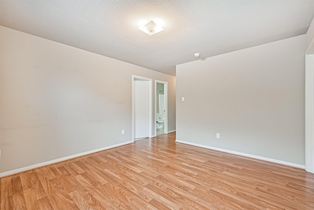 5212 Mcgrath Dr, Alvin, TX 77511 - unfurnished room featuring light wood-type flooring and baseboards
