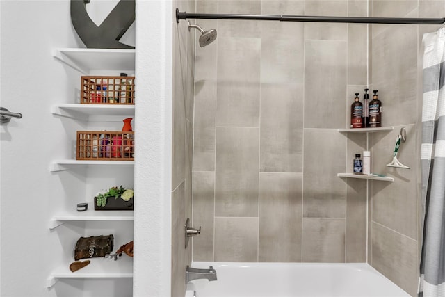 312 Tallow Dr, Conroe, TX 77385 - bathroom featuring shower / bath combo