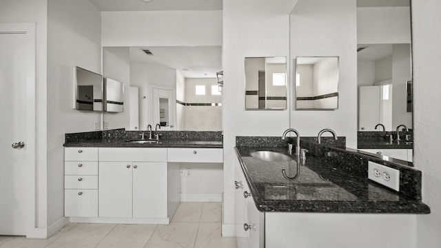 2436 Bissonnet St Unit 8, Houston, TX 77005 - full bath featuring vanity and baseboards