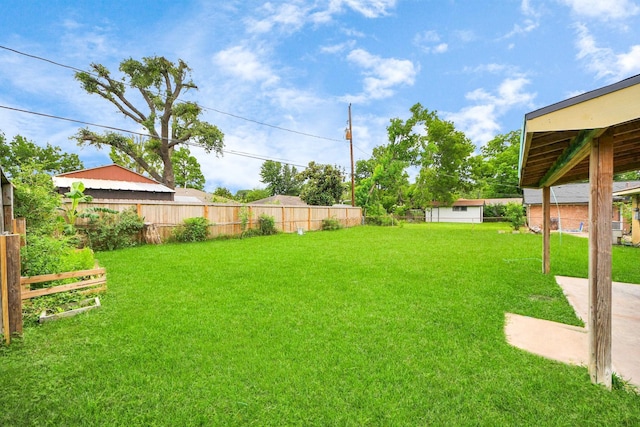 141 E Twickenham Trl, Houston, TX 77076 - view of yard