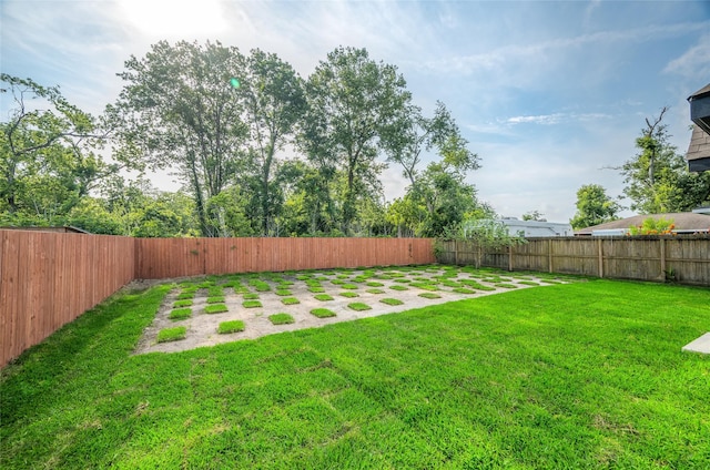 8714 Clarington St, Houston, TX 77016 - view of yard