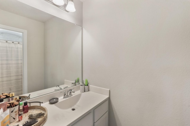 5010 Trembling Aspen Ln, Rosenberg, TX 77471 - full bathroom featuring vanity
