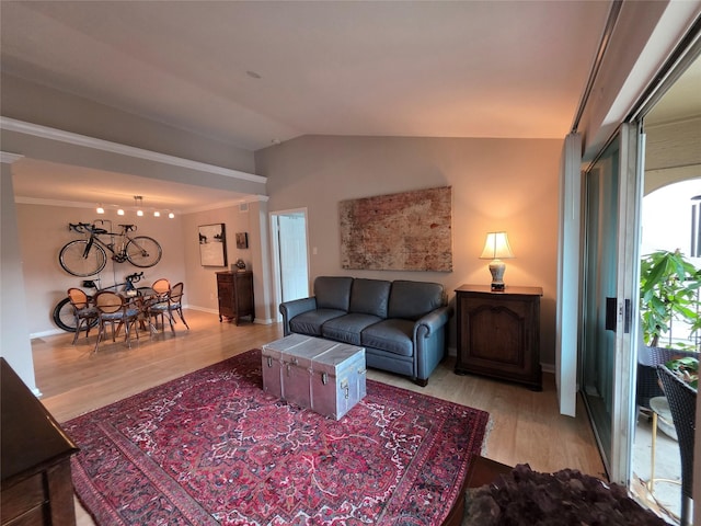 3231 Allen Pkwy Unit 4307, Houston, TX 77019 - living room with wood finished floors, lofted ceiling, and baseboards