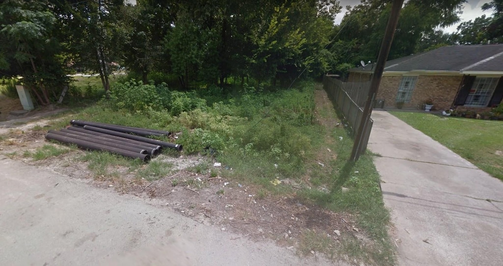 6806 Schuller Rd, Houston, TX 77093