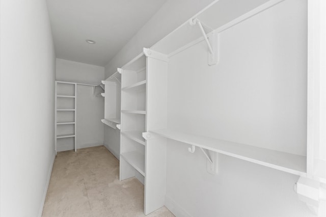 6705 Del Rio St, Houston, TX 77021 - view of walk in closet