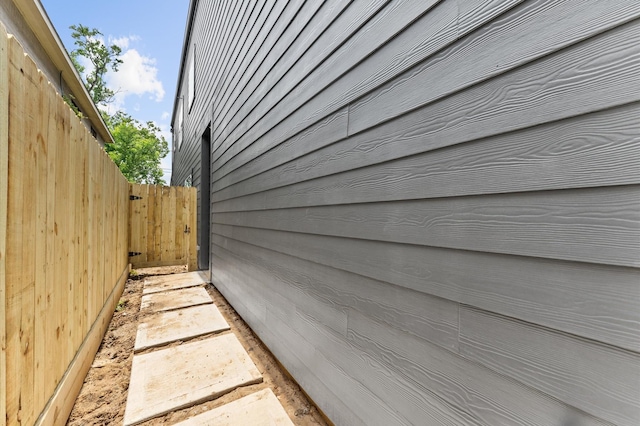 6705 Del Rio St, Houston, TX 77021 - view of side of property