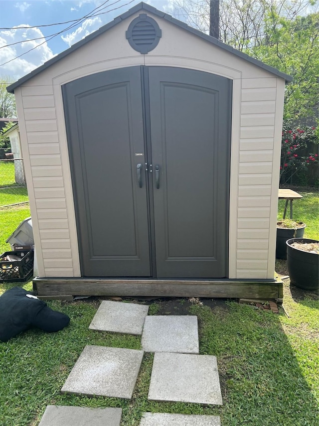 14518 Littleford St, Houston, TX 77045 - view of shed