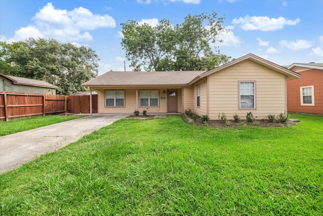 1904 Kansas St, Baytown, TX 77520 - ranch-style house featuring concrete driveway