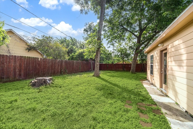 1904 Kansas St, Baytown, TX 77520 - view of yard