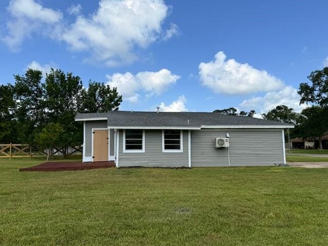 51 Blue Bonnet Ct, Lake Jackson, TX 77566 - view of back of house