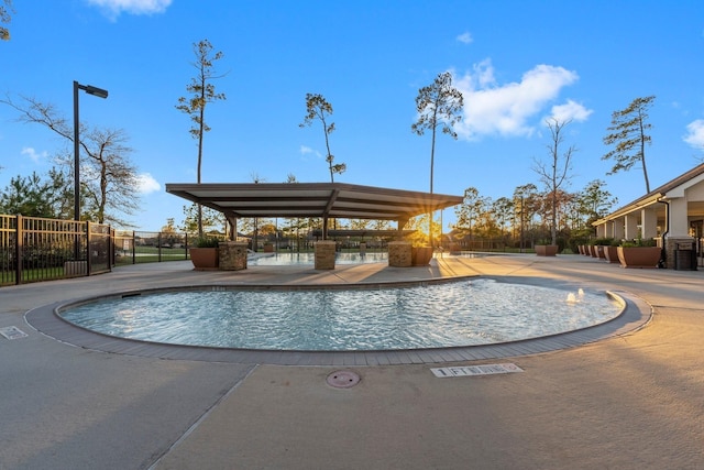 32039 Autumn Orchard Ln, Conroe, TX 77385 - community pool with a patio area